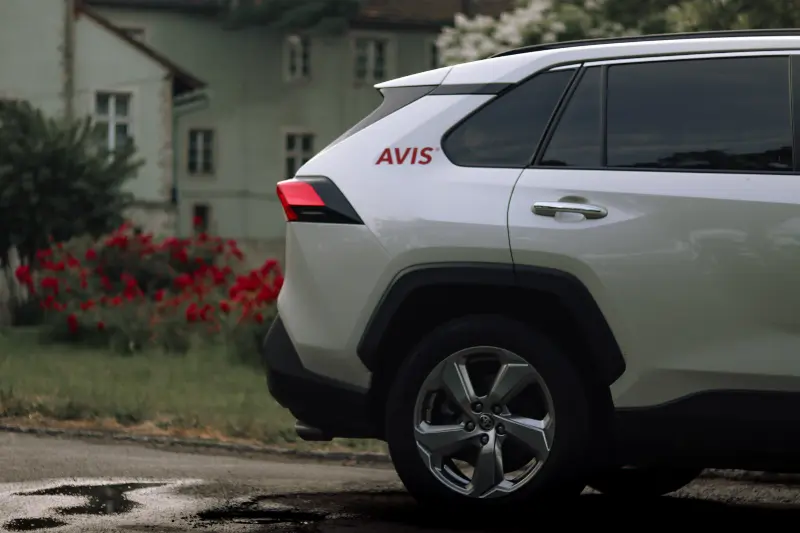 SUV Rental: Choosing the Perfect Car for Off-Road and Travel