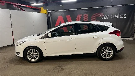 Ford Focus photo-3