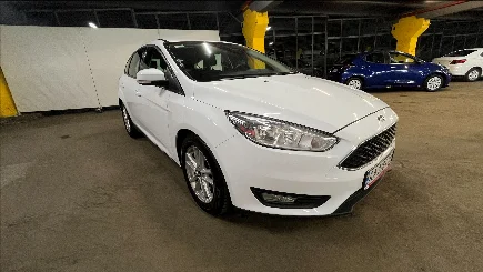 Ford Focus photo-6