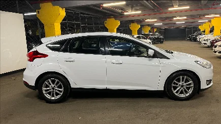 Ford Focus photo-7