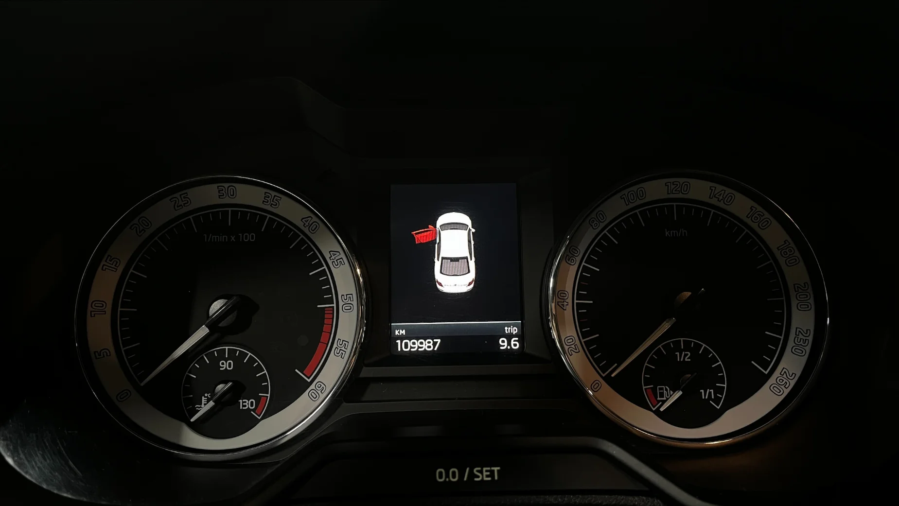 Skoda Octavia photo