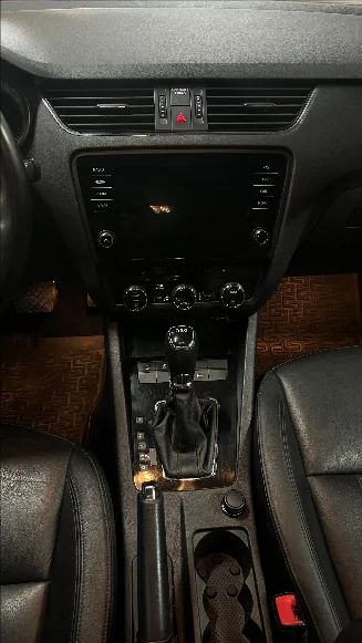 Skoda Octavia photo-2