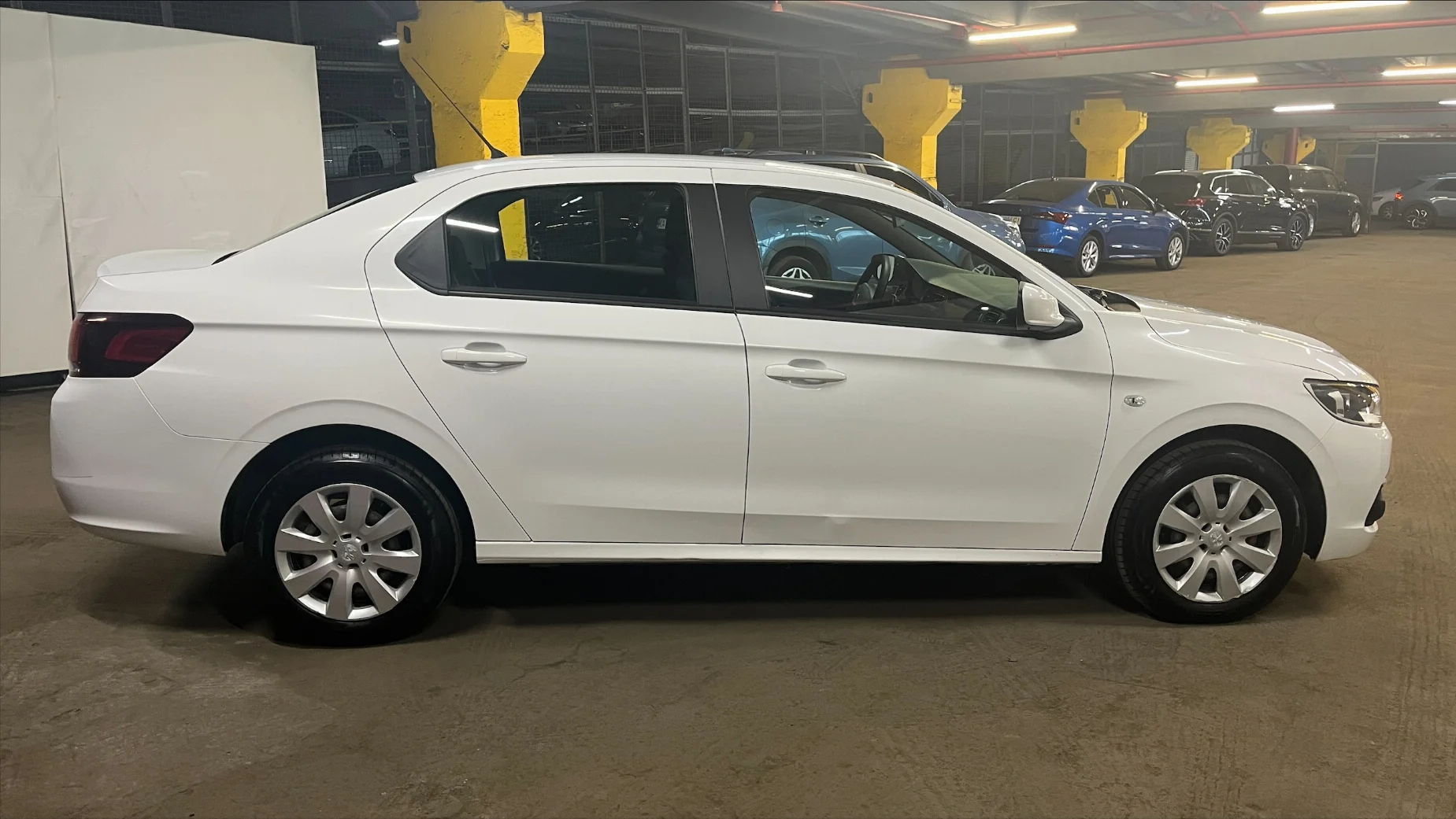 Peugeot 301 photo