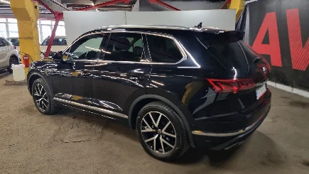 Volkswagen Touareg photo-4