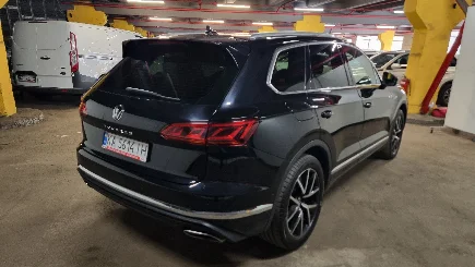 Volkswagen Touareg photo-5