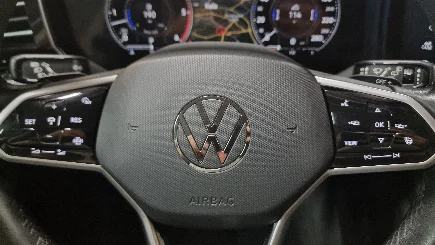 Volkswagen Touareg photo-14