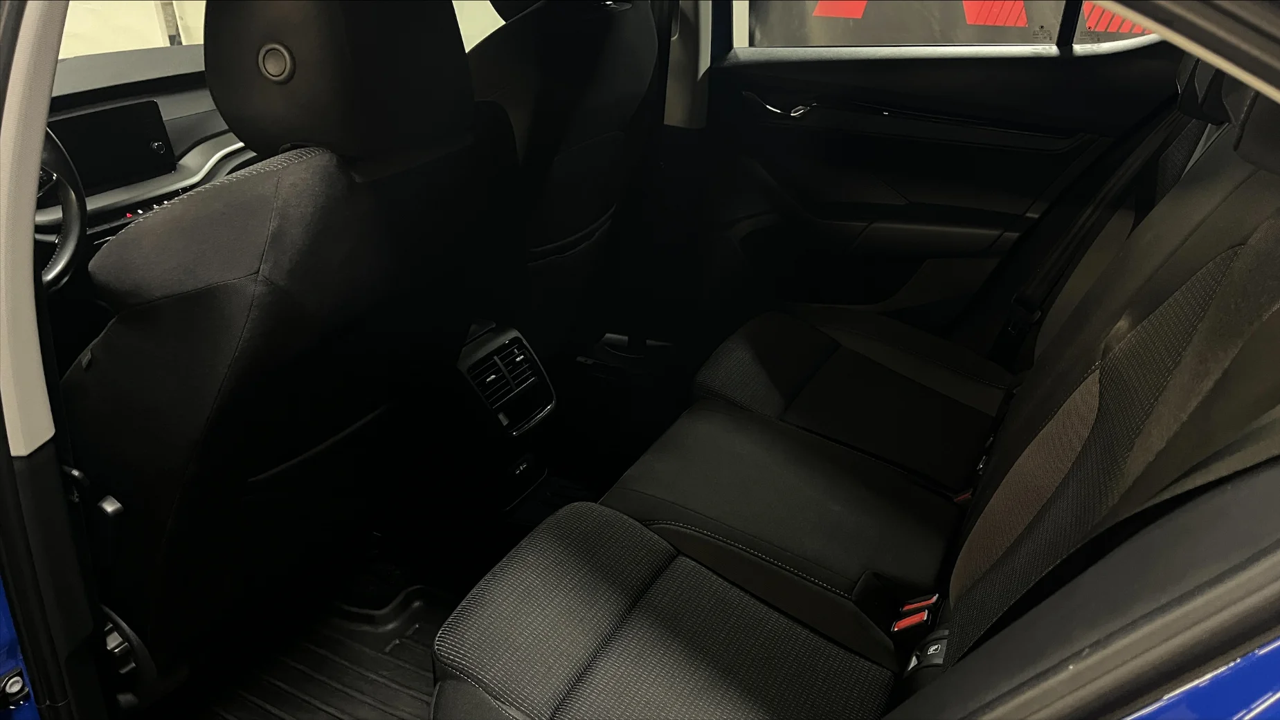 Skoda Octavia photo