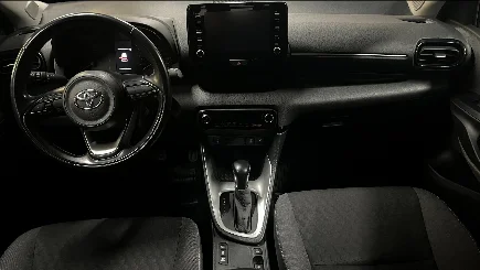 Toyota Yaris photo-6