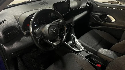 Toyota Yaris photo-12