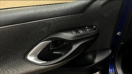 Toyota Yaris photo-15