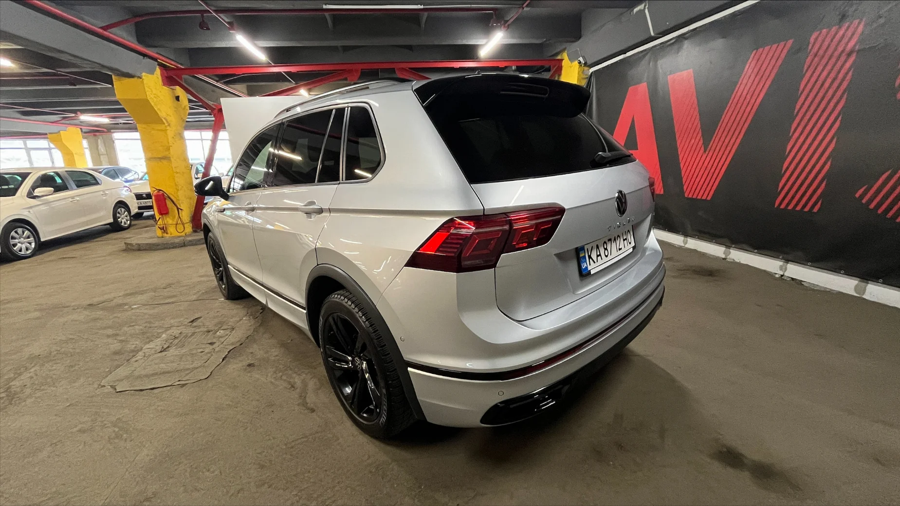Volkswagen Tiguan photo