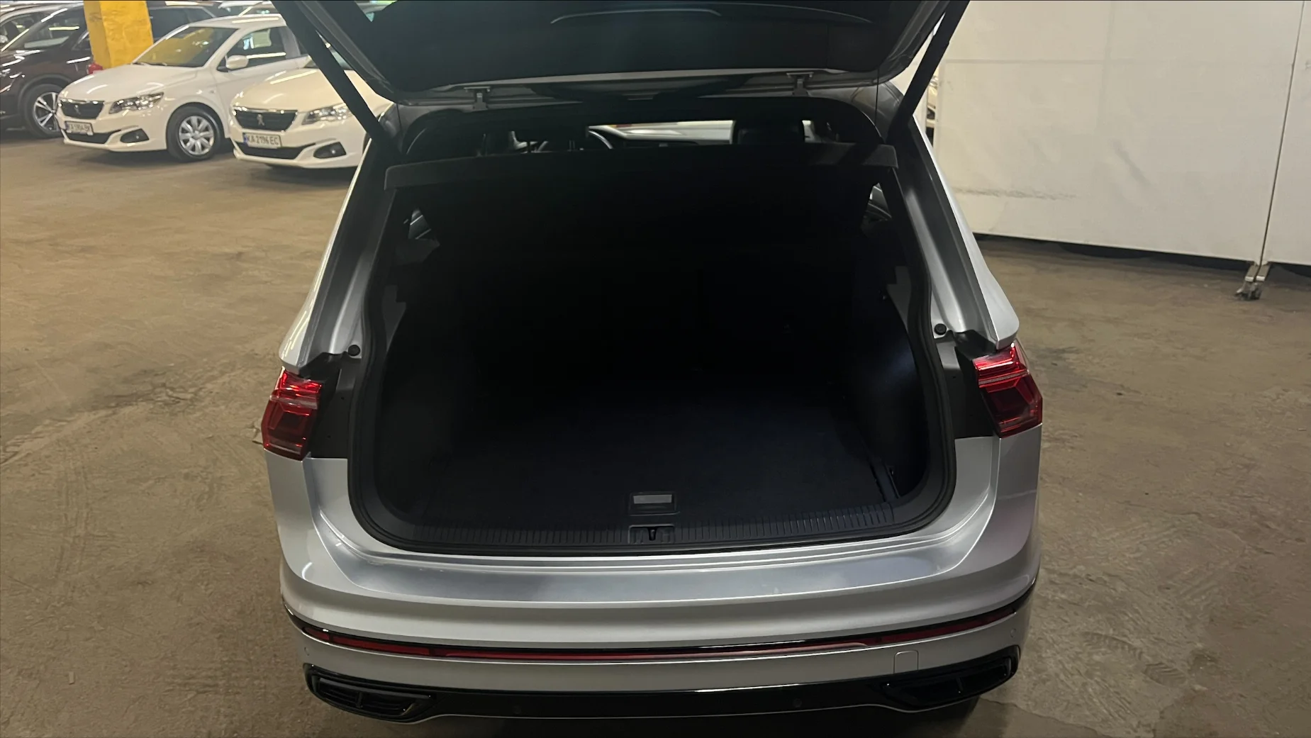 Volkswagen Tiguan photo