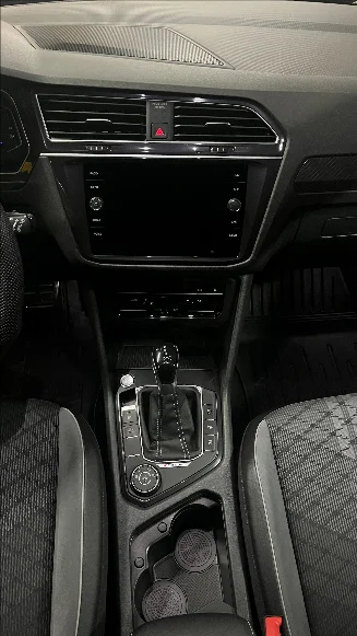Volkswagen Tiguan photo-13