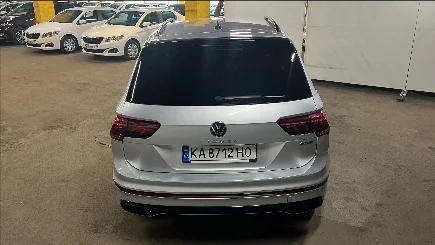 Volkswagen Tiguan photo-16
