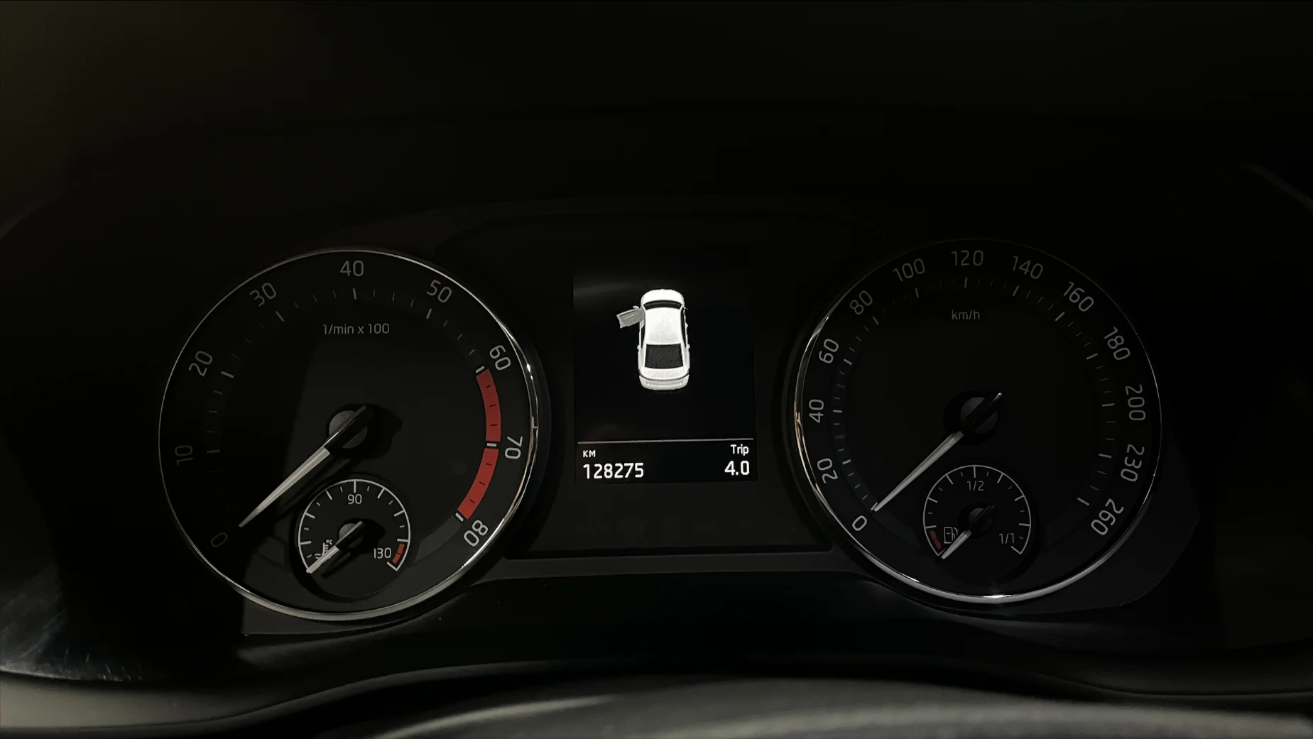 Skoda Octavia photo