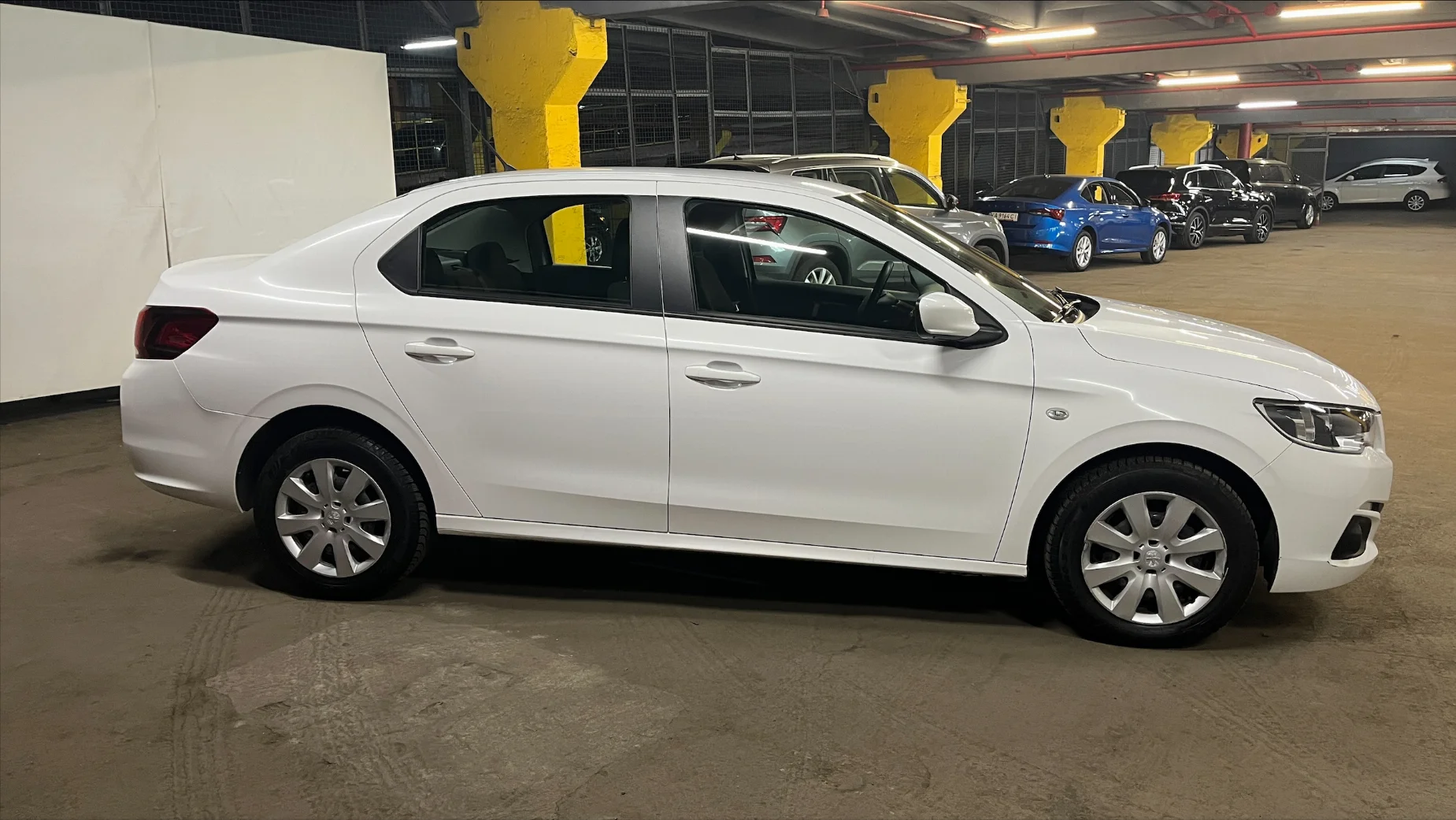 Peugeot 301 photo