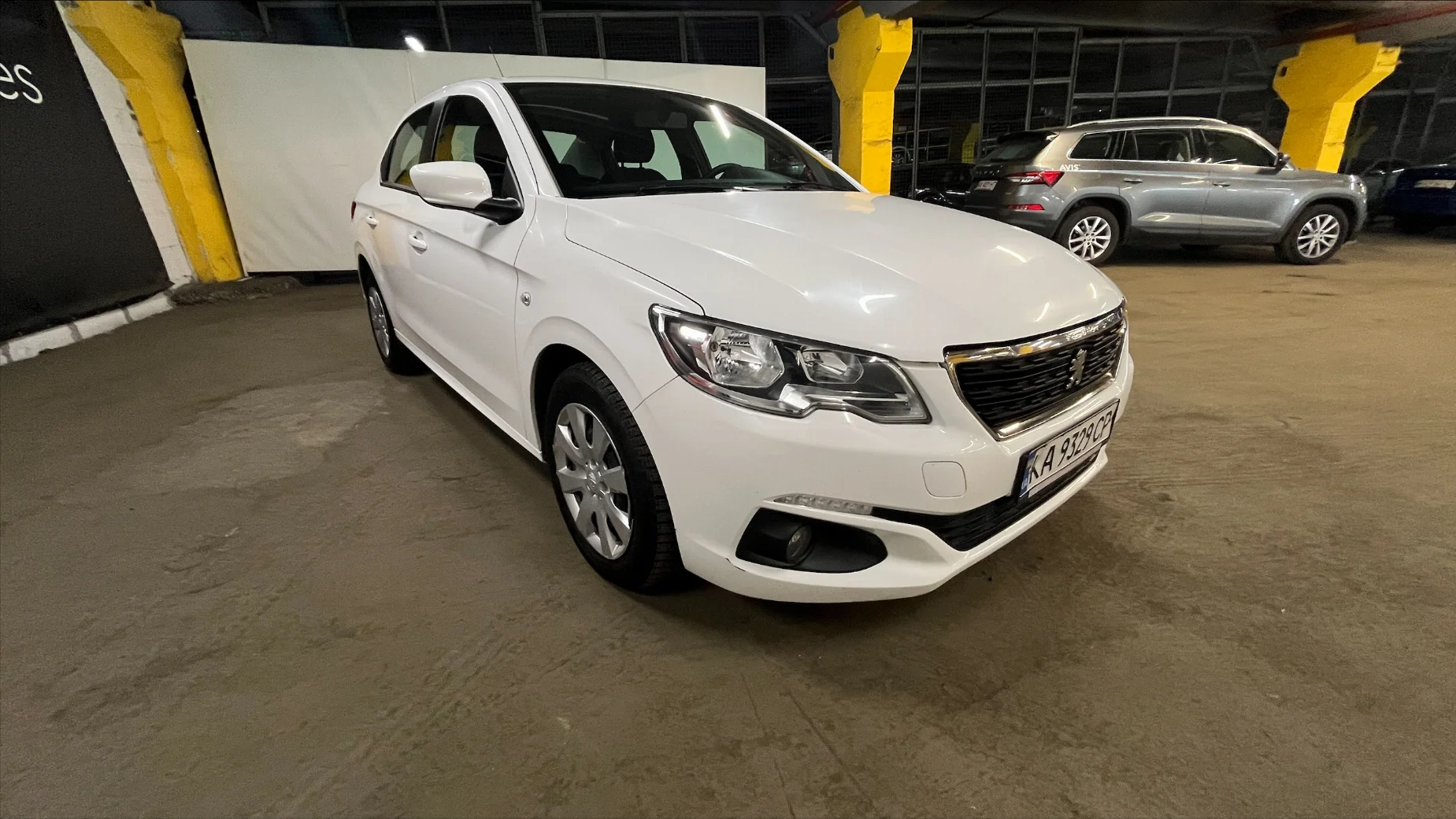 Peugeot 301 photo