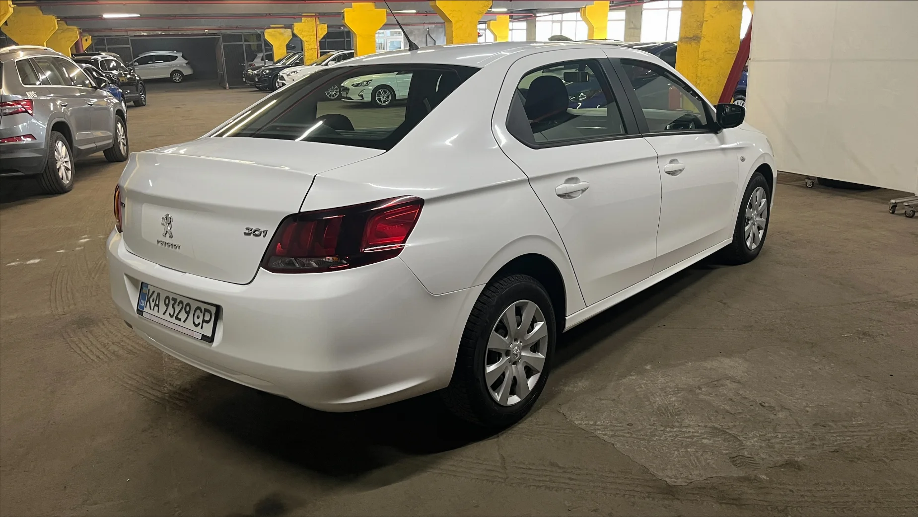 Peugeot 301 photo