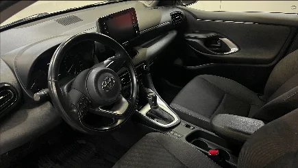 Toyota Yaris photo-3