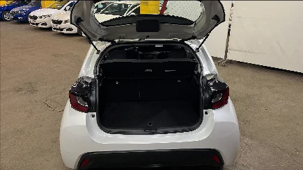 Toyota Yaris photo-8