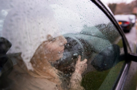 Як стиль водіння впливає на знос підвіски автомобіля